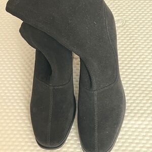 Casual boots